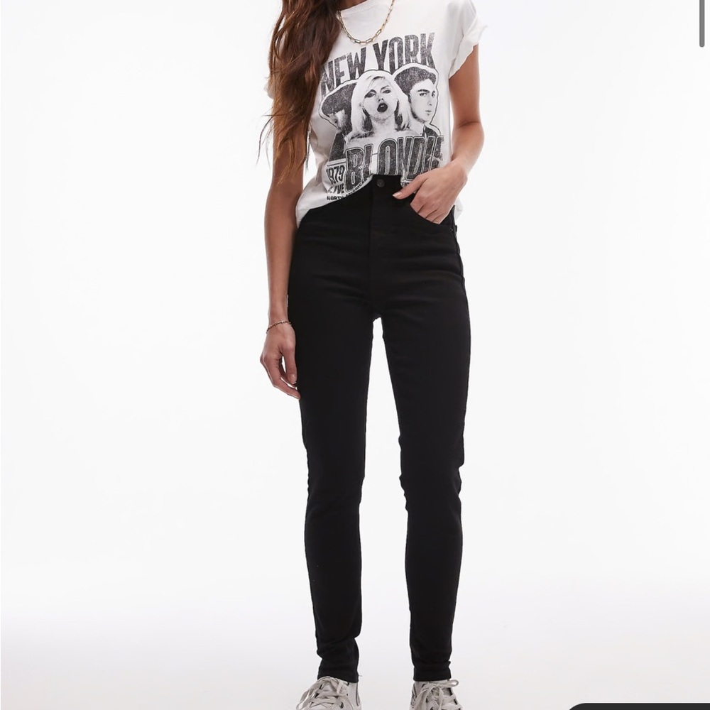 NWOT Topshop high rise Jamie jeans in black